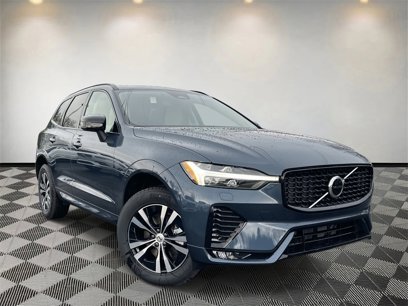 New 2025 Volvo XC60 B5 Core w/ Climate Package