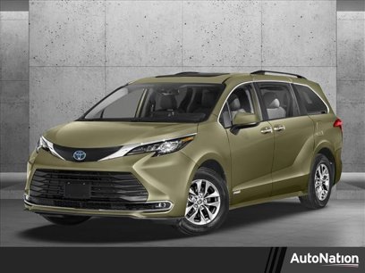 Used 2022 Toyota Sienna XLE