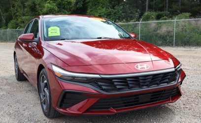 Certified 2024 Hyundai Elantra SEL w/ Convenience Package