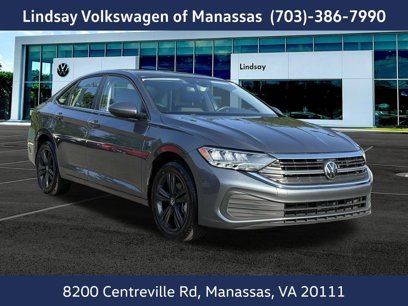 Used 2024 Volkswagen Jetta SE w/ Panoramic Sunroof Package