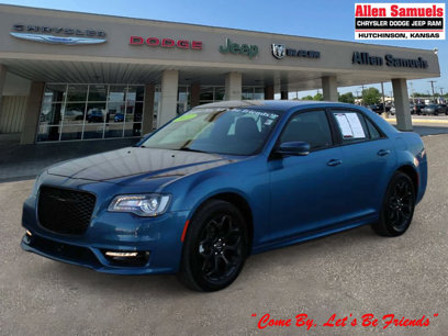 Certified 2022 Chrysler 300 Touring L w/ Popular Equipment Group