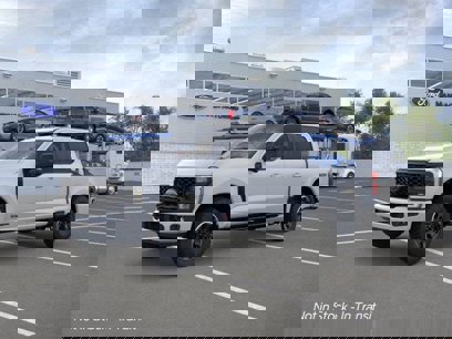 New 2025 Ford F250 XLT w/ Black Appearance Package
