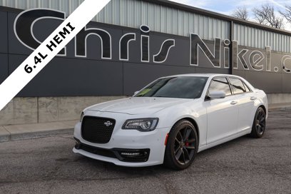 Used 2023 Chrysler 300 C
