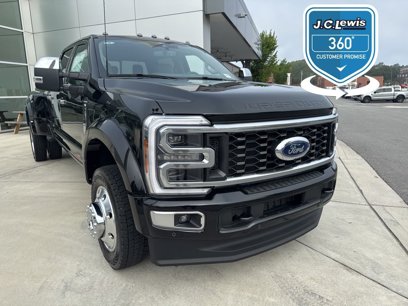 New 2025 Ford F450 Platinum w/ Platinum Plus Package