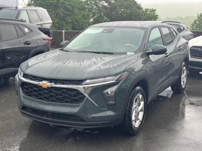 New 2025 Chevrolet Trax LS w/ LS Convenience Package