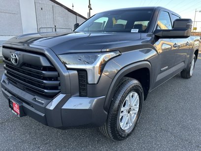 New 2025 Toyota Tundra SR5