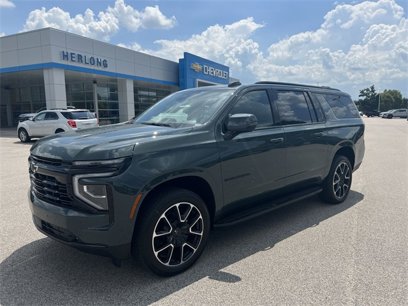 New 2025 Chevrolet Suburban RST w/ Comfort Package