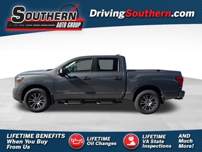 New 2024 Nissan Titan SV w/ SV Convenience Package