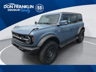New 2025 Ford Bronco Outer Banks w/ Sasquatch Package