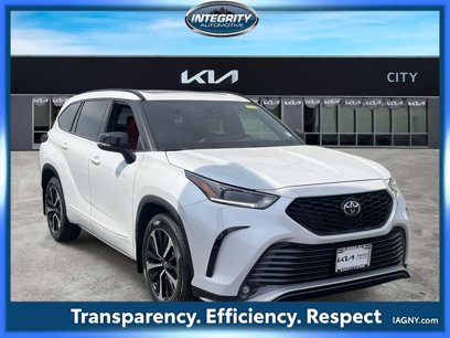 Used 2022 Toyota Highlander XSE