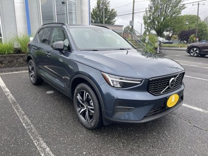 New 2026 Volvo XC40 B5 Plus