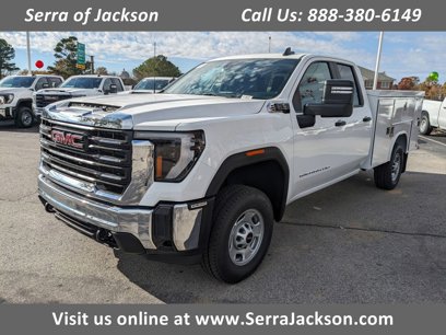 New 2025 GMC Sierra 2500 Pro w/ Convenience Package