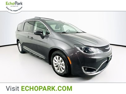 Used 2018 Chrysler Pacifica Touring-L