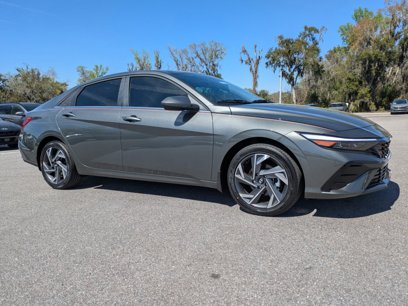 New 2025 Hyundai Elantra SEL w/ Cargo Package