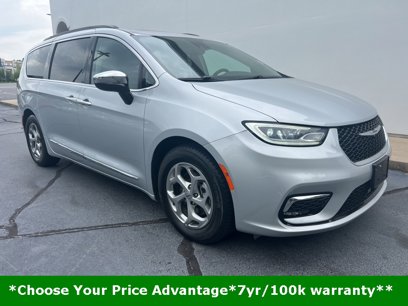 Used 2023 Chrysler Pacifica Limited