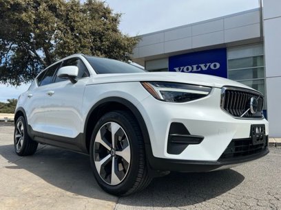 Certified 2024 Volvo XC40 B5 Core