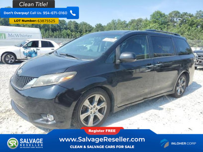 Used 2017 Toyota Sienna SE