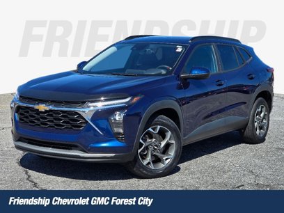 Used 2024 Chevrolet Trax LT w/ Sunroof Package