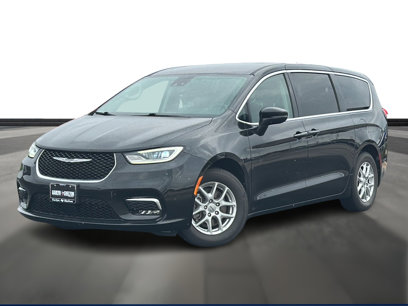 Used 2023 Chrysler Pacifica Touring-L