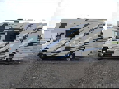 Used 2014 Ford E-350 and Econoline 350 Super Duty Wagon w/ Motorhome Prep Package