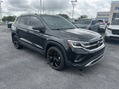 Used 2022 Volkswagen Taos SEL w/ Panoramic Sunroof Package