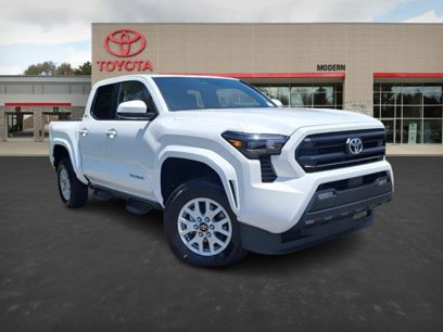 New 2024 Toyota Tacoma SR5
