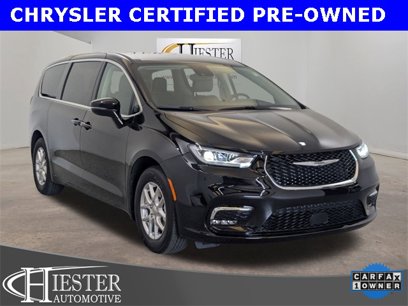 Certified 2024 Chrysler Pacifica Touring-L