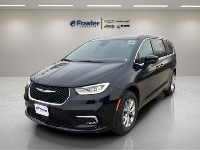 New 2025 Chrysler Pacifica Select