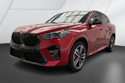 New 2025 BMW X2 xDrive28i w/ Premium Package