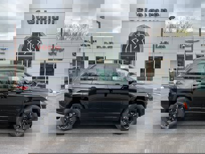 New 2025 Jeep Grand Cherokee Altitude