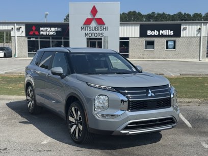 New 2025 Mitsubishi Outlander SE