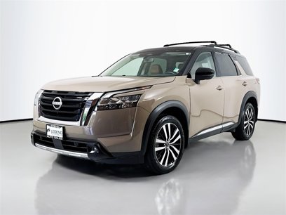 Used 2023 Nissan Pathfinder Platinum