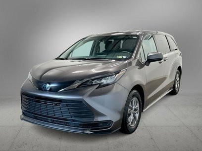Used 2022 Toyota Sienna LE