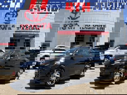 Used 2021 Hyundai Elantra SE w/ Cargo Package