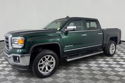 Used 2015 GMC Sierra 1500 SLT w/ SLT Crew Cab Value Package