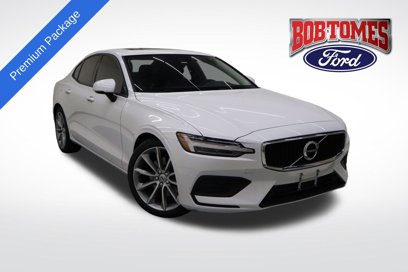 Used 2020 Volvo S60 T5 Momentum