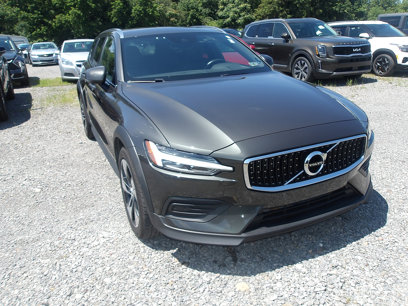 Used 2020 Volvo V60 T5 Cross Country