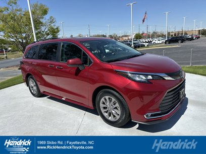 Used 2023 Toyota Sienna XLE