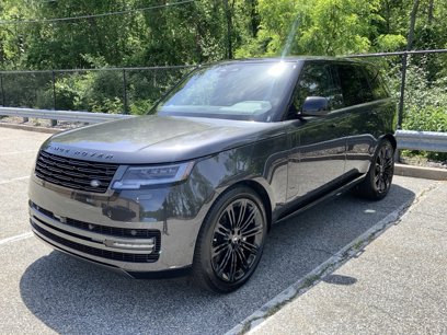 New 2025 Land Rover Range Rover SE