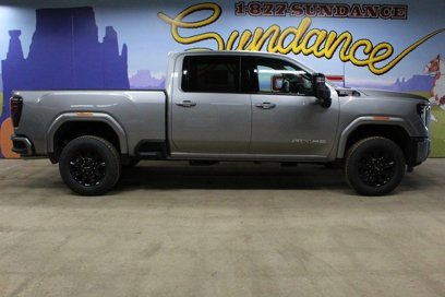 New 2025 GMC Sierra 2500 AT4