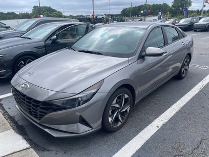 Used 2023 Hyundai Elantra SEL w/ Convenience Package
