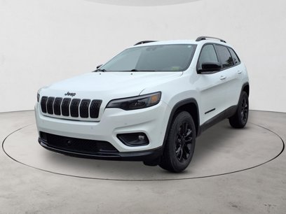 Used 2023 Jeep Cherokee Altitude Lux