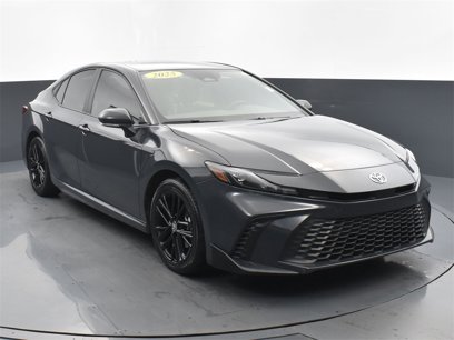 Used 2025 Toyota Camry SE