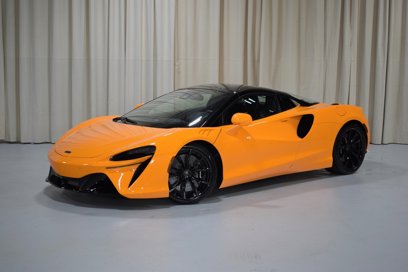 New 2025 McLaren Artura Spider