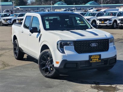 New 2025 Ford Maverick Lariat w/ Black Appearance Package