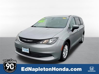 Used 2017 Chrysler Pacifica Touring