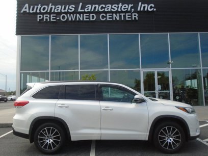Used 2018 Toyota Highlander SE w/ Carpet Mat Package (TMS)