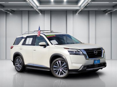 Used 2022 Nissan Pathfinder Platinum