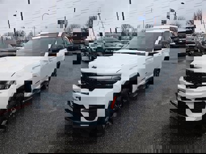 Used 2022 Jeep Grand Cherokee Altitude