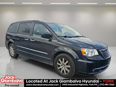 Used 2016 Chrysler Town & Country Touring w/ Driver Convenience Group